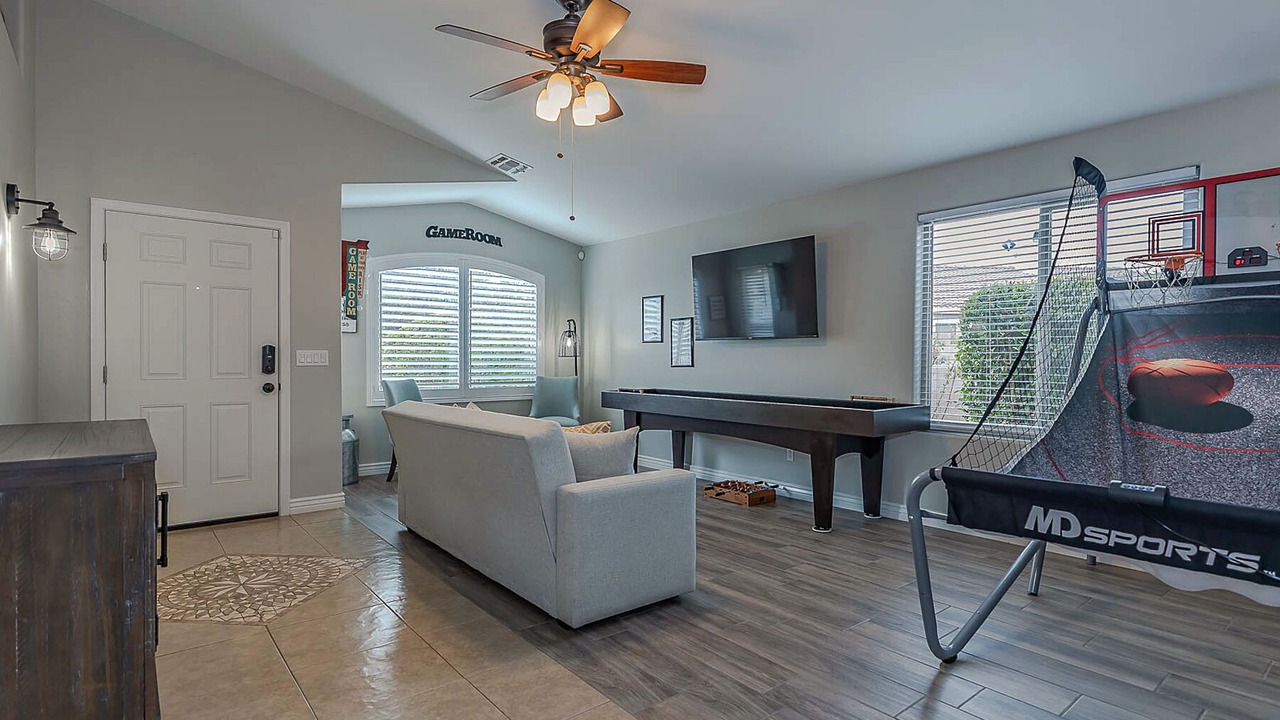 Photo of Livingroom in Oro Valley
