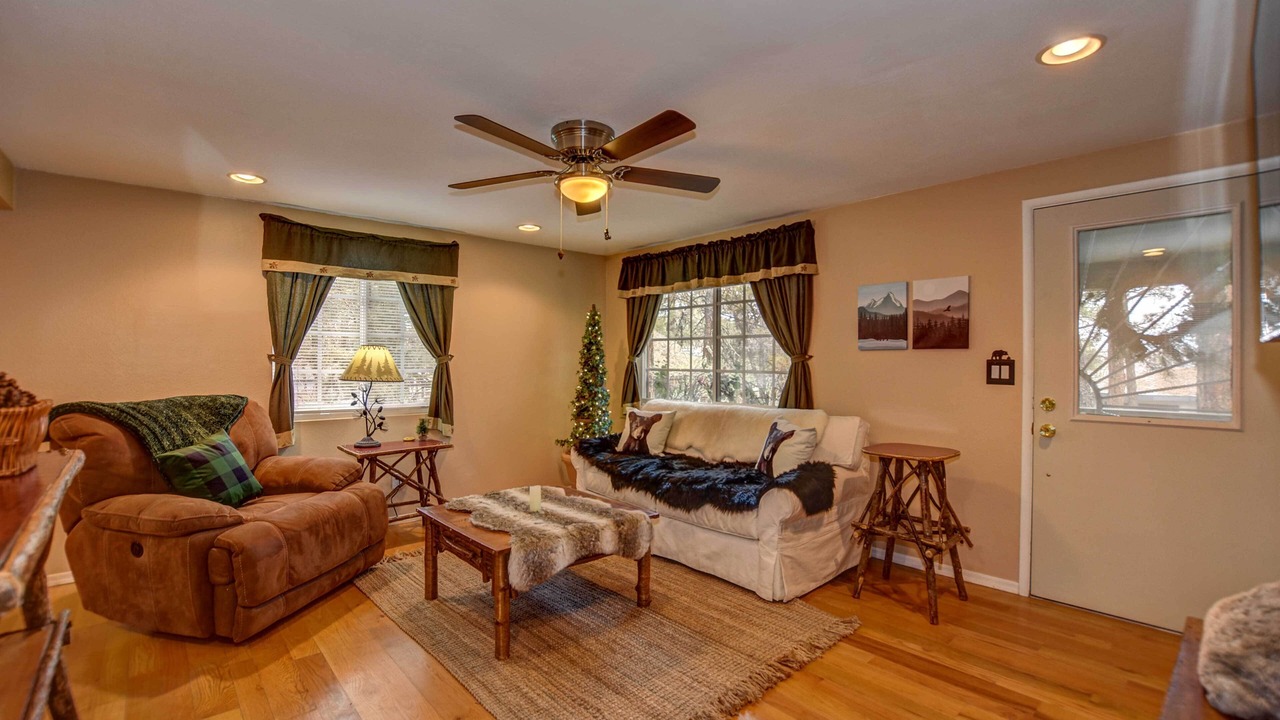 Photo of Bedroom in Mountain Club
