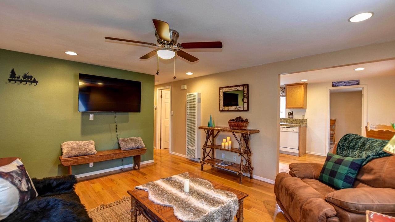 Photo of Livingroom in Mountain Club