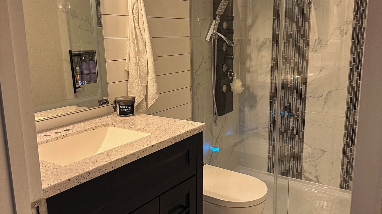 Photo of Bathroom in Lake Biltmore Village