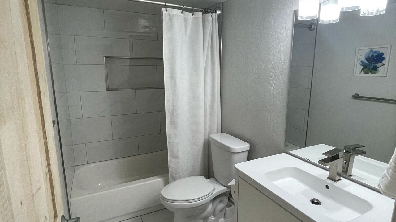 Photo of Bathroom in Pavoreal