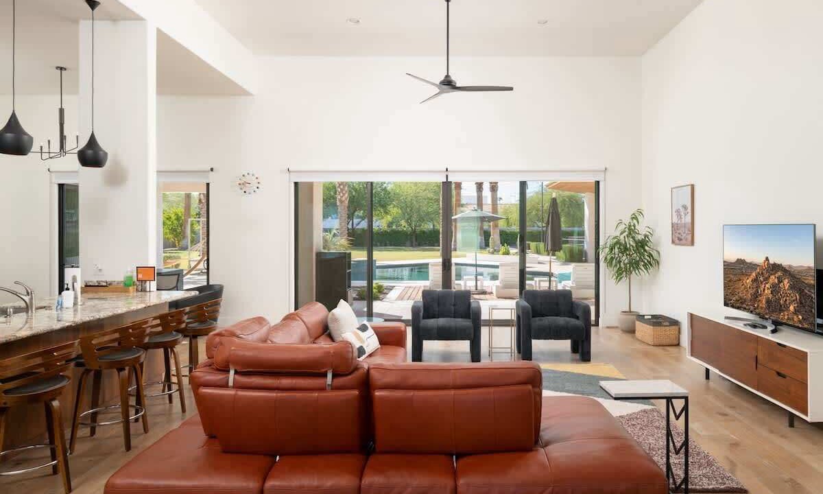 Photo of Bedroom in Corvalian Estates