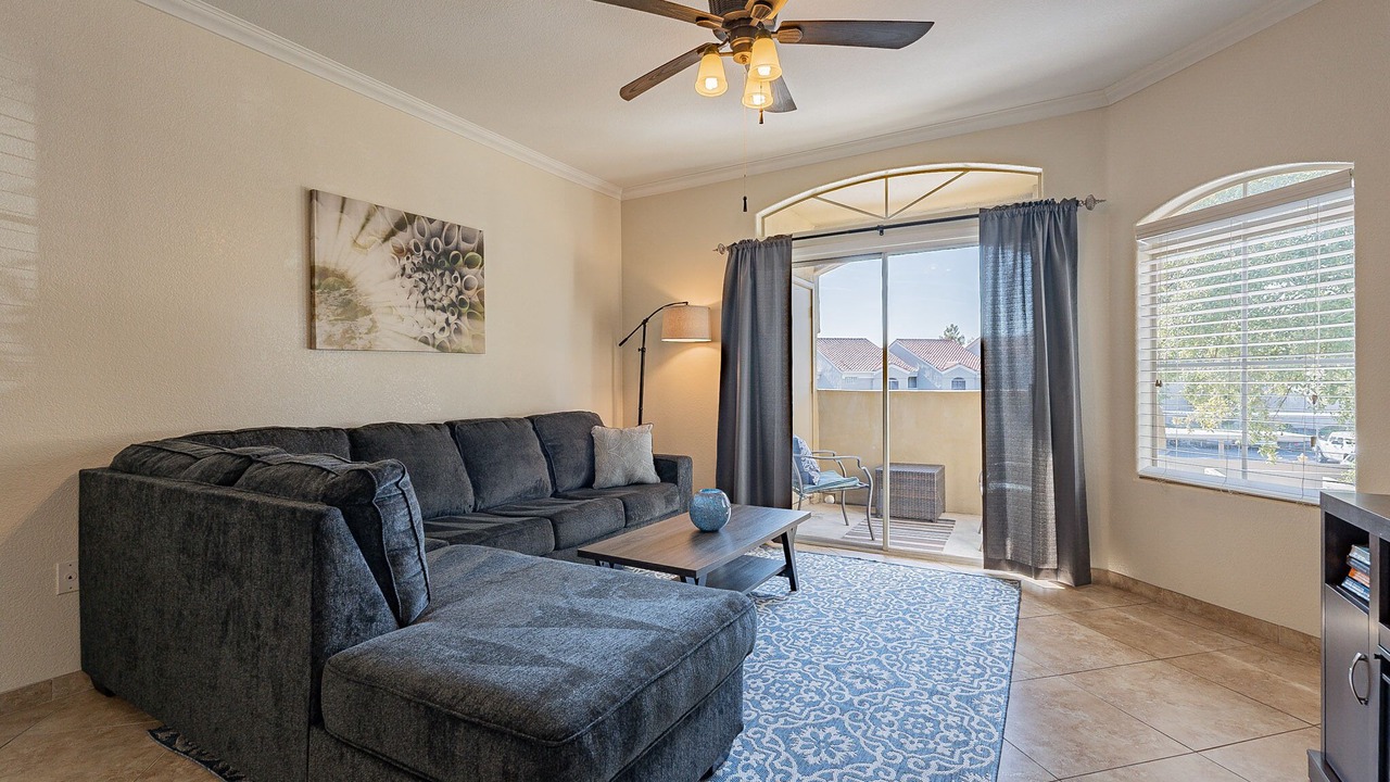 Photo of Livingroom in Paradise Valley Village
