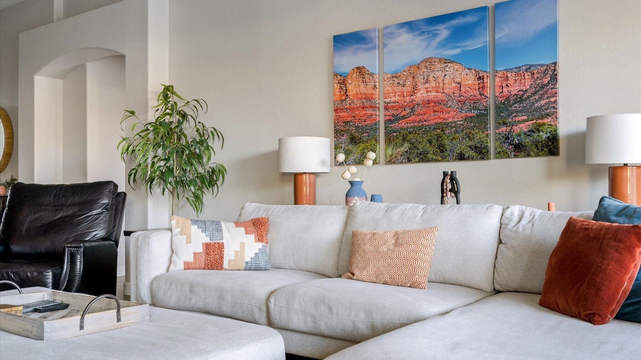 Photo of Livingroom in Fletcher Heights