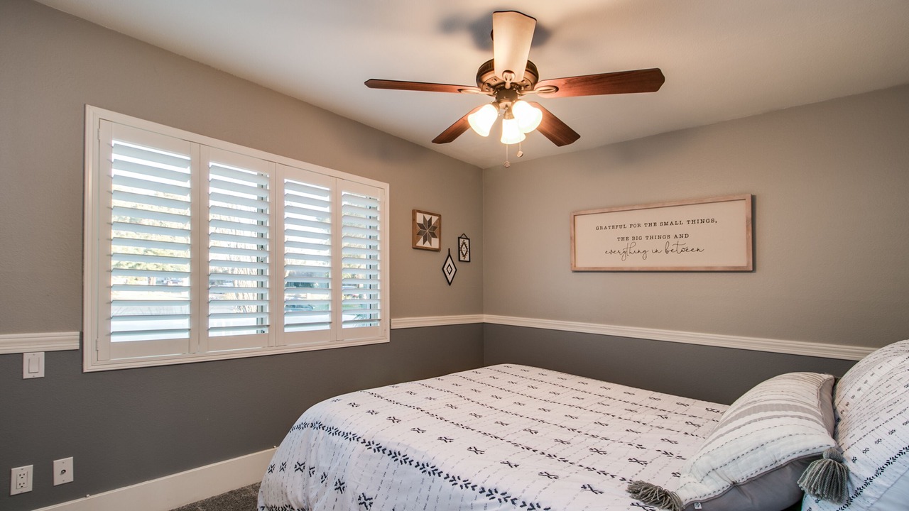 Photo of Bedroom in Sunburst Estates