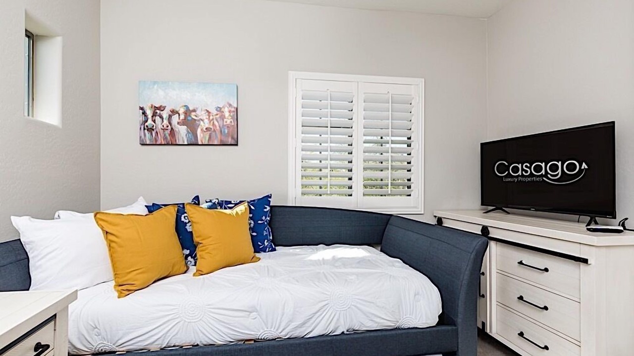 Photo of Bedroom in Desert Ridge