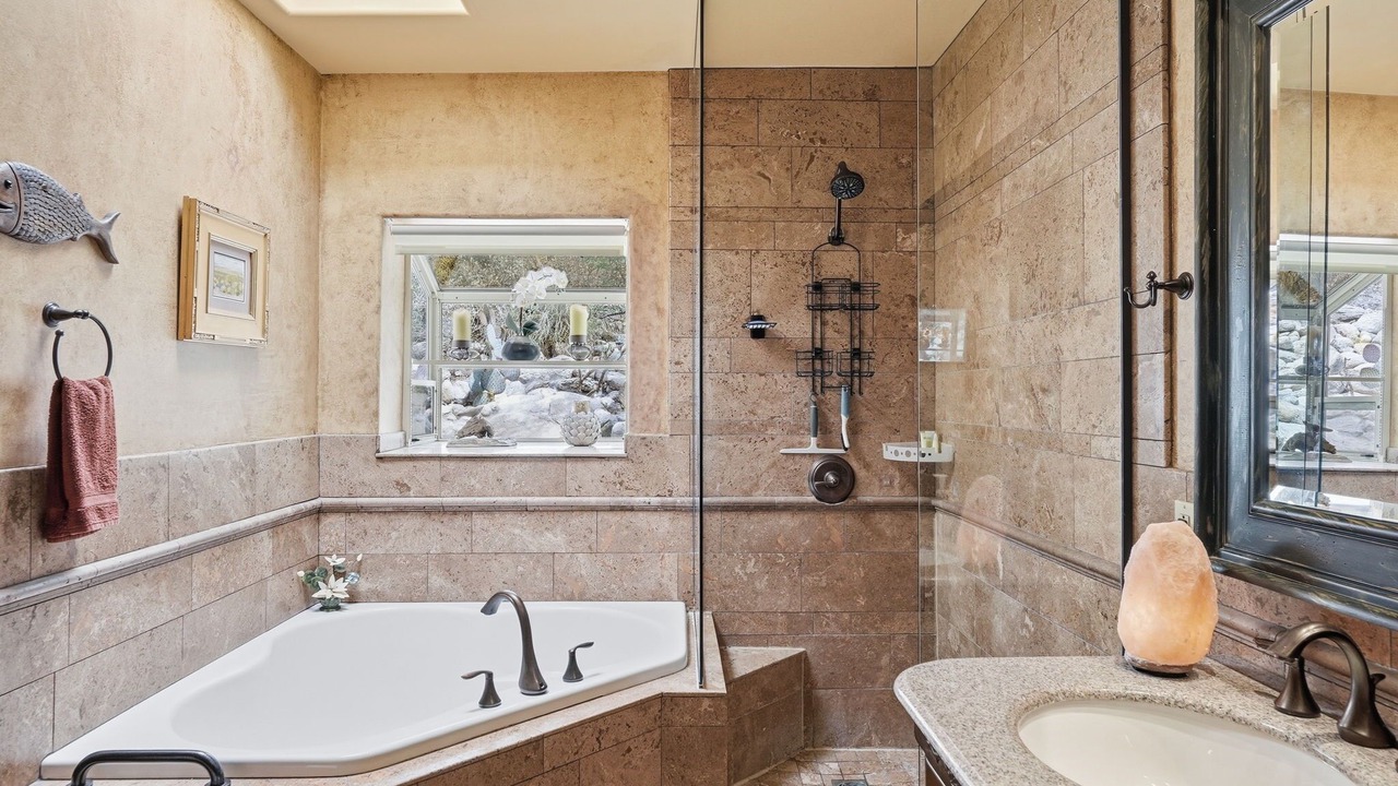 Photo of Bathroom in Summer Set