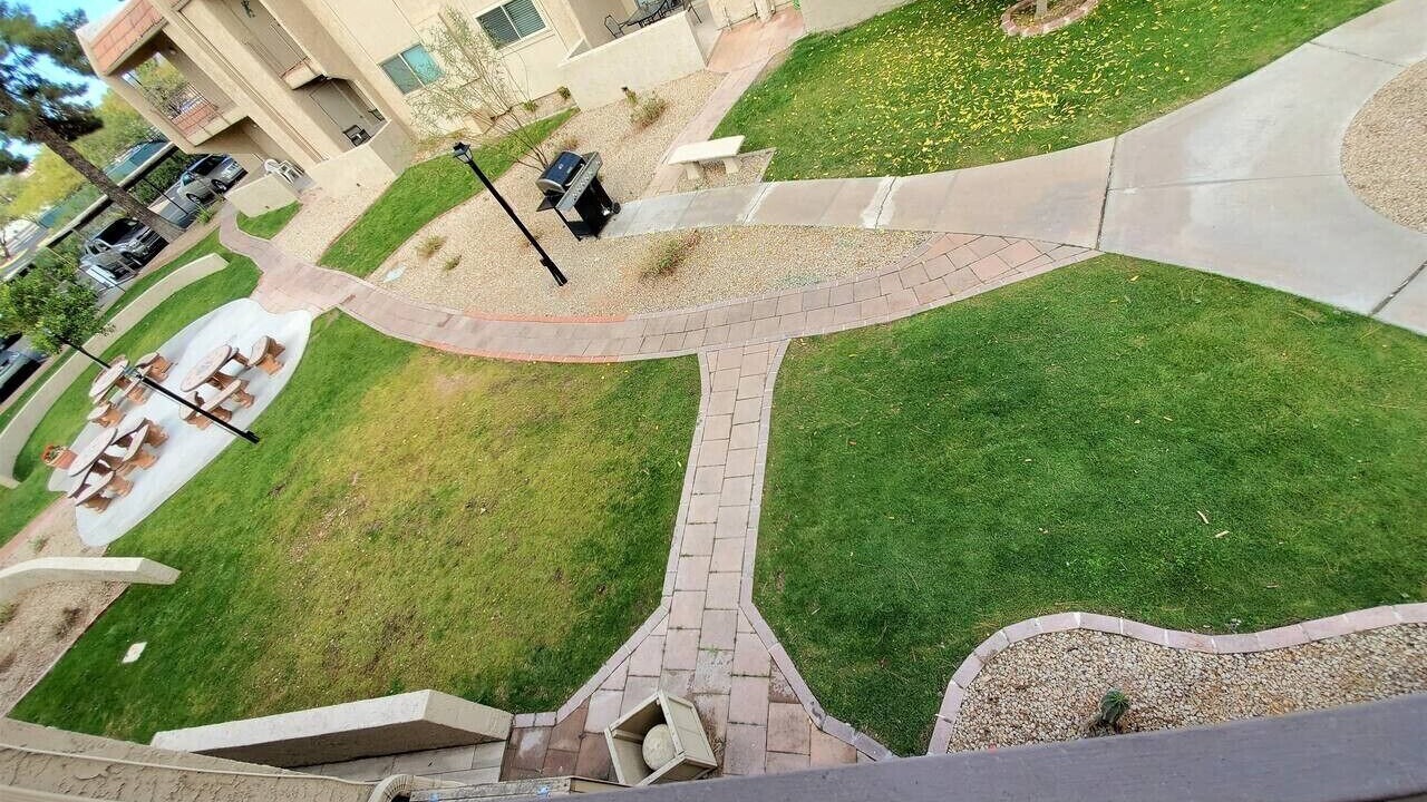 Photo of Outdoor in Winfield Place