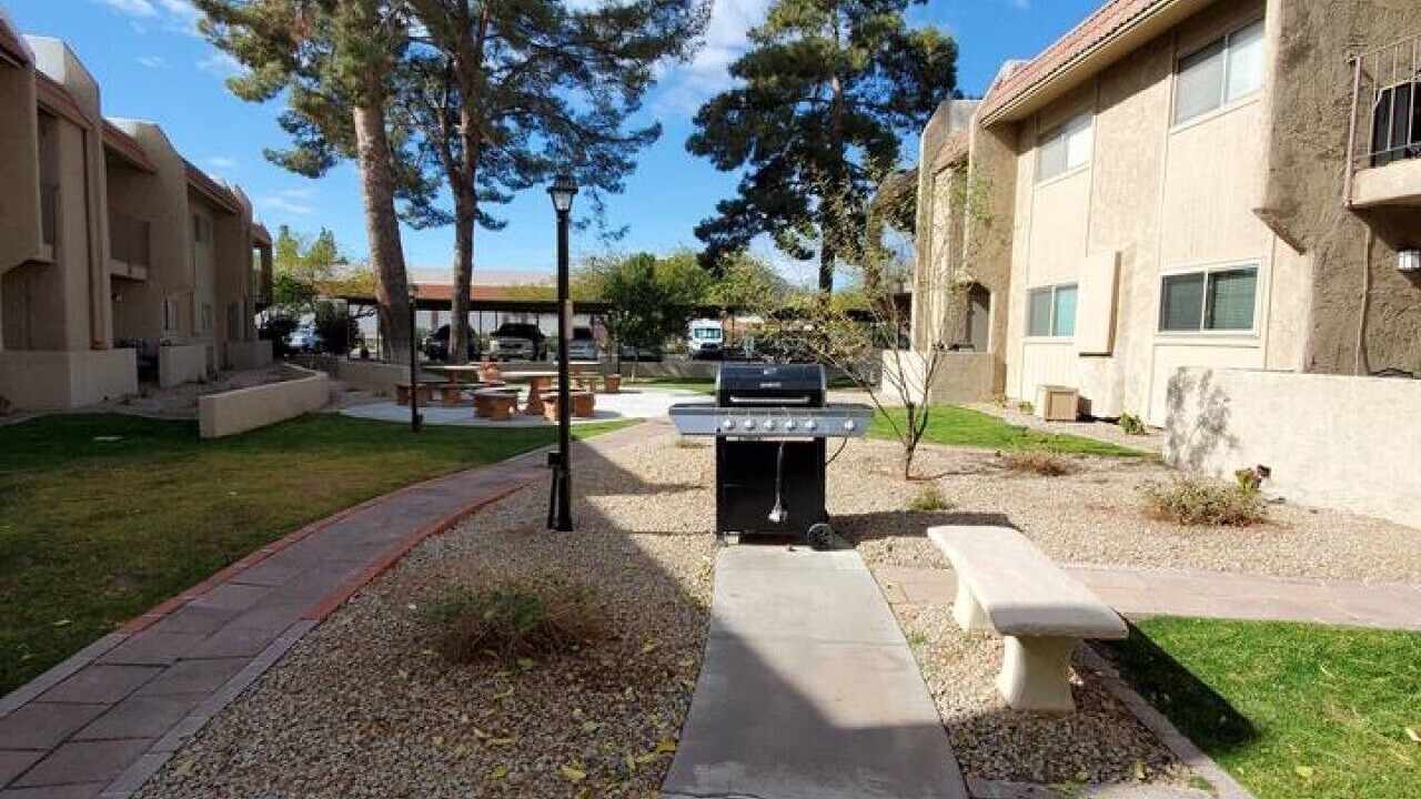 Photo of Outdoor in Winfield Place