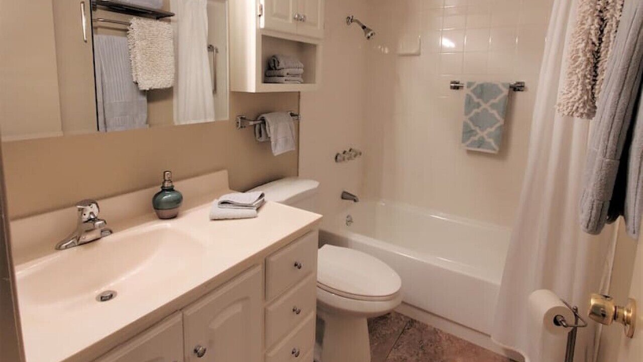 Photo of Bathroom in Winfield Place