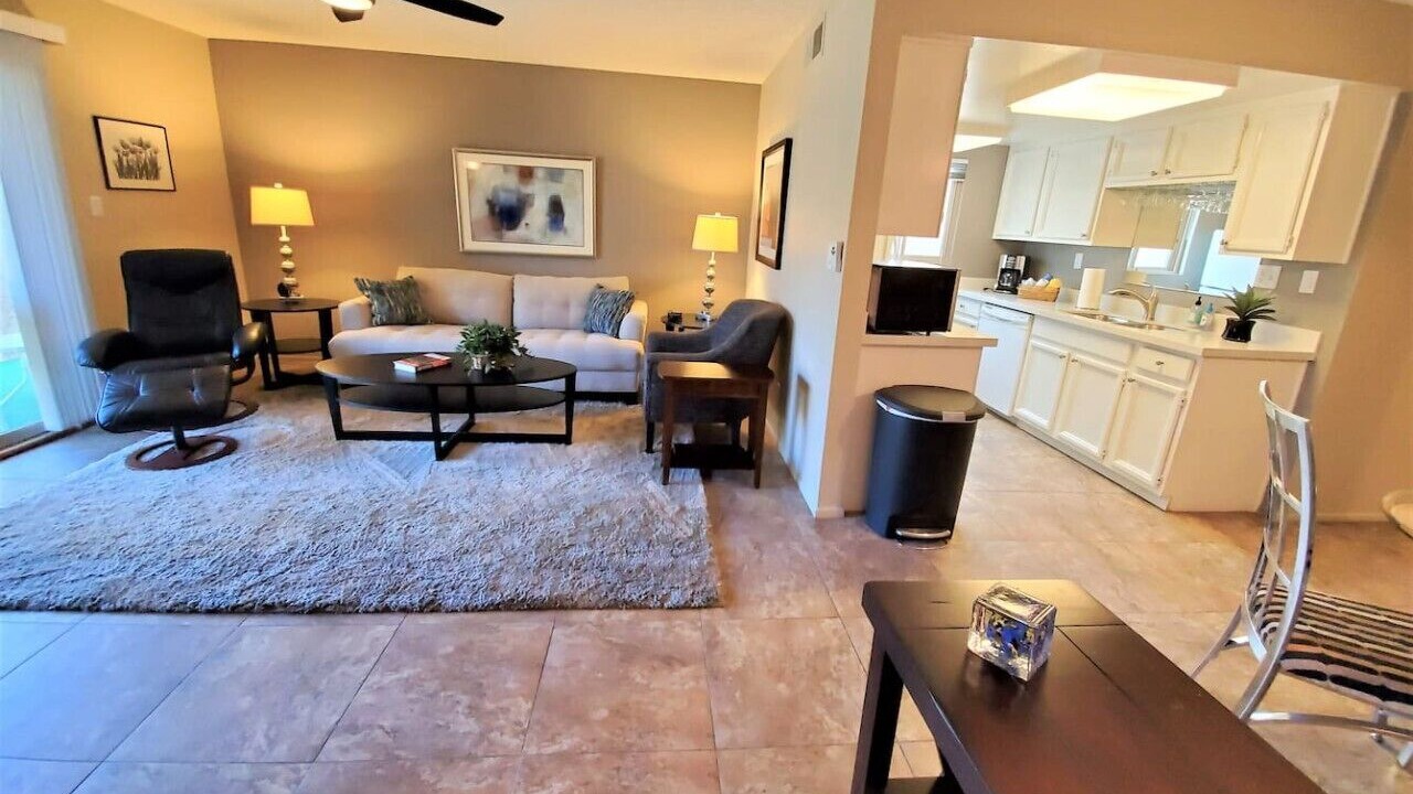Photo of Livingroom in Winfield Place