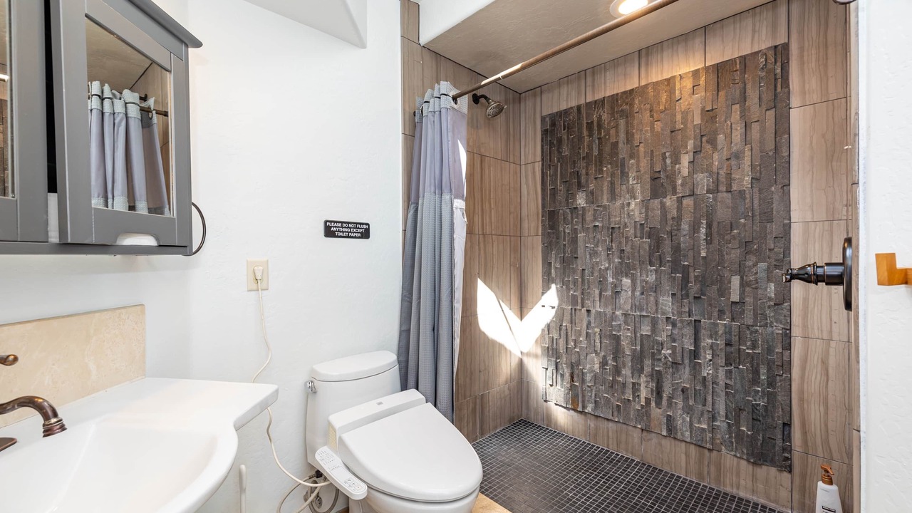 Photo of Bathroom in Mountainaire