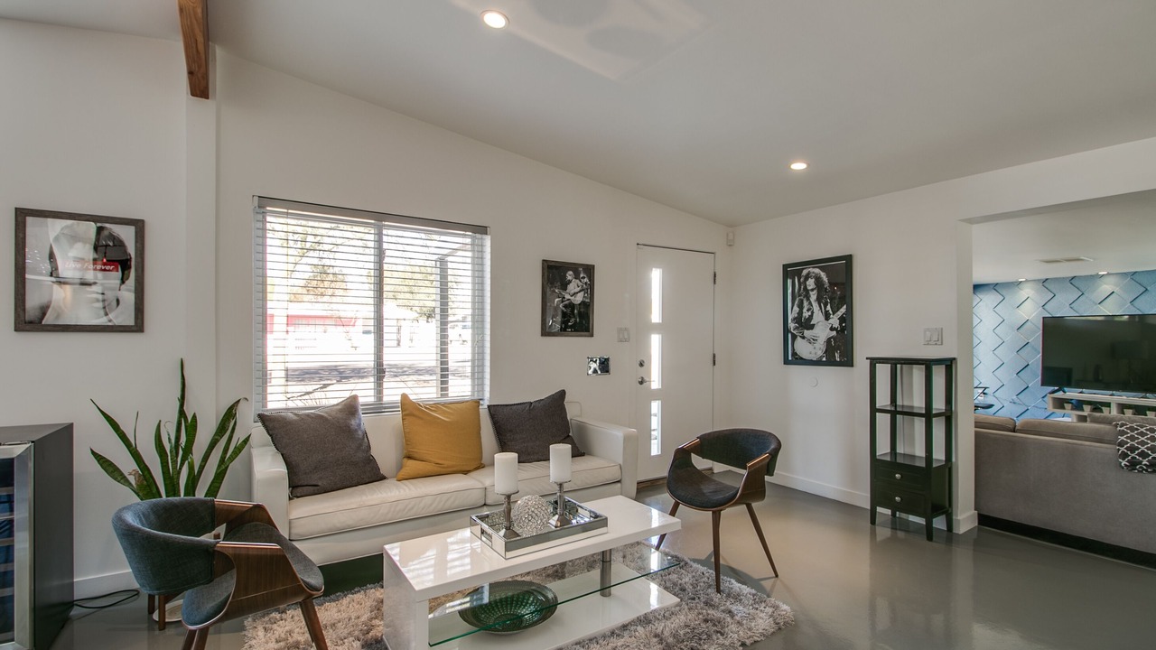 Photo of Livingroom in Camelback East