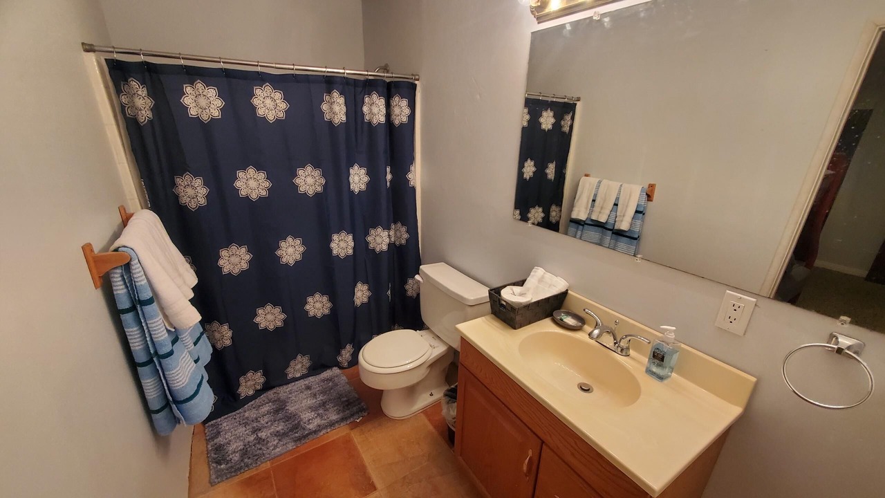 Photo of Bathroom in Bullhead City