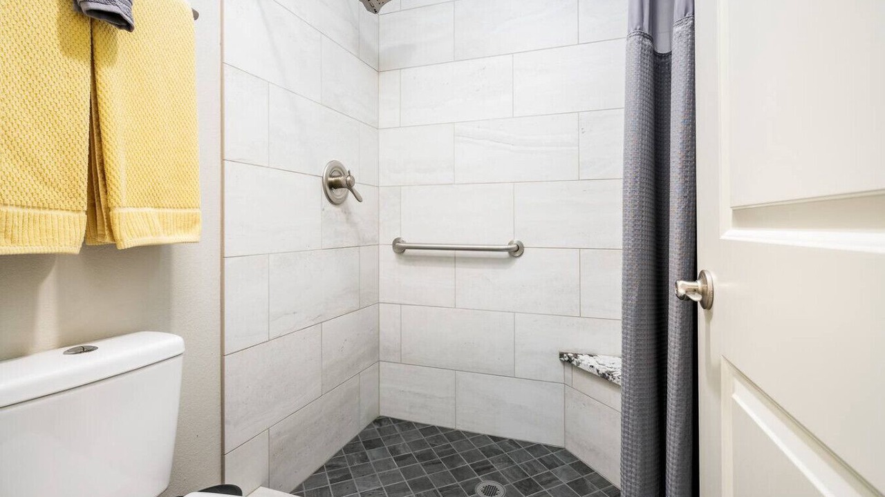 Photo of Bathroom in Oak Creek