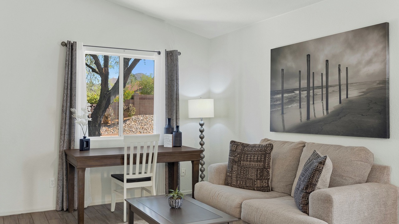 Photo of Livingroom in Dove Mountain