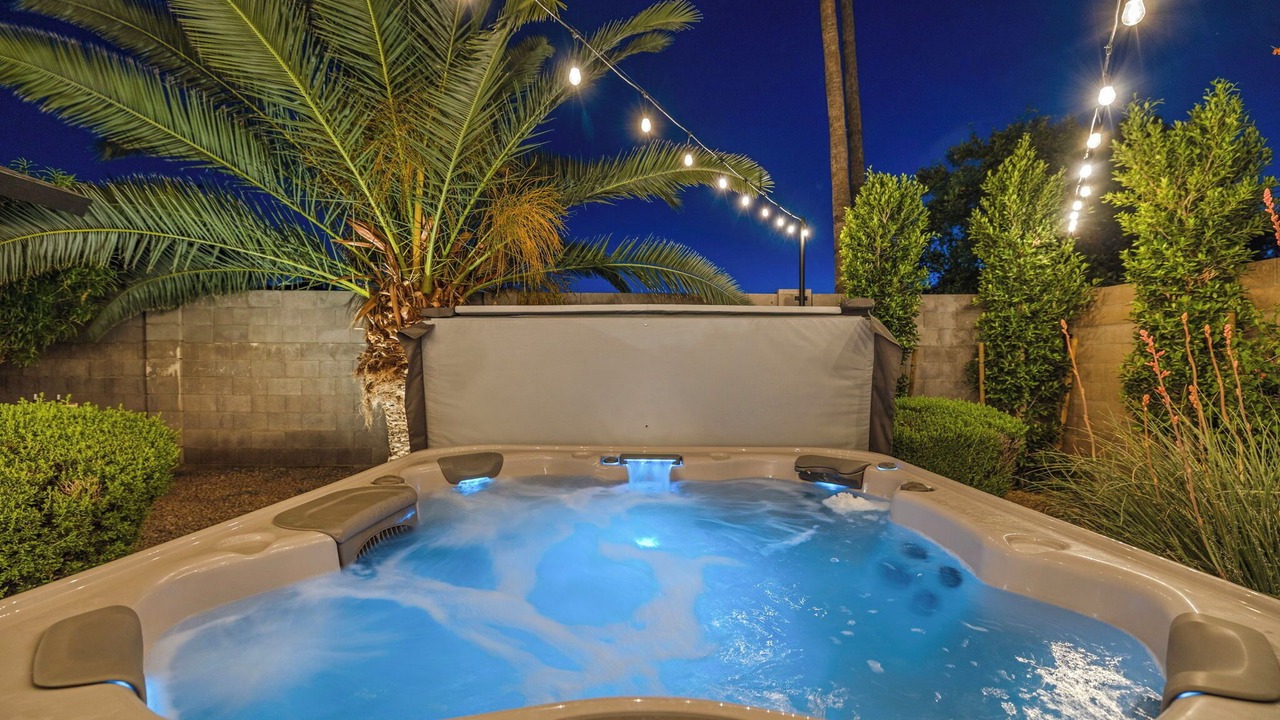 Photo of Outdoor in Paradise Valley Village