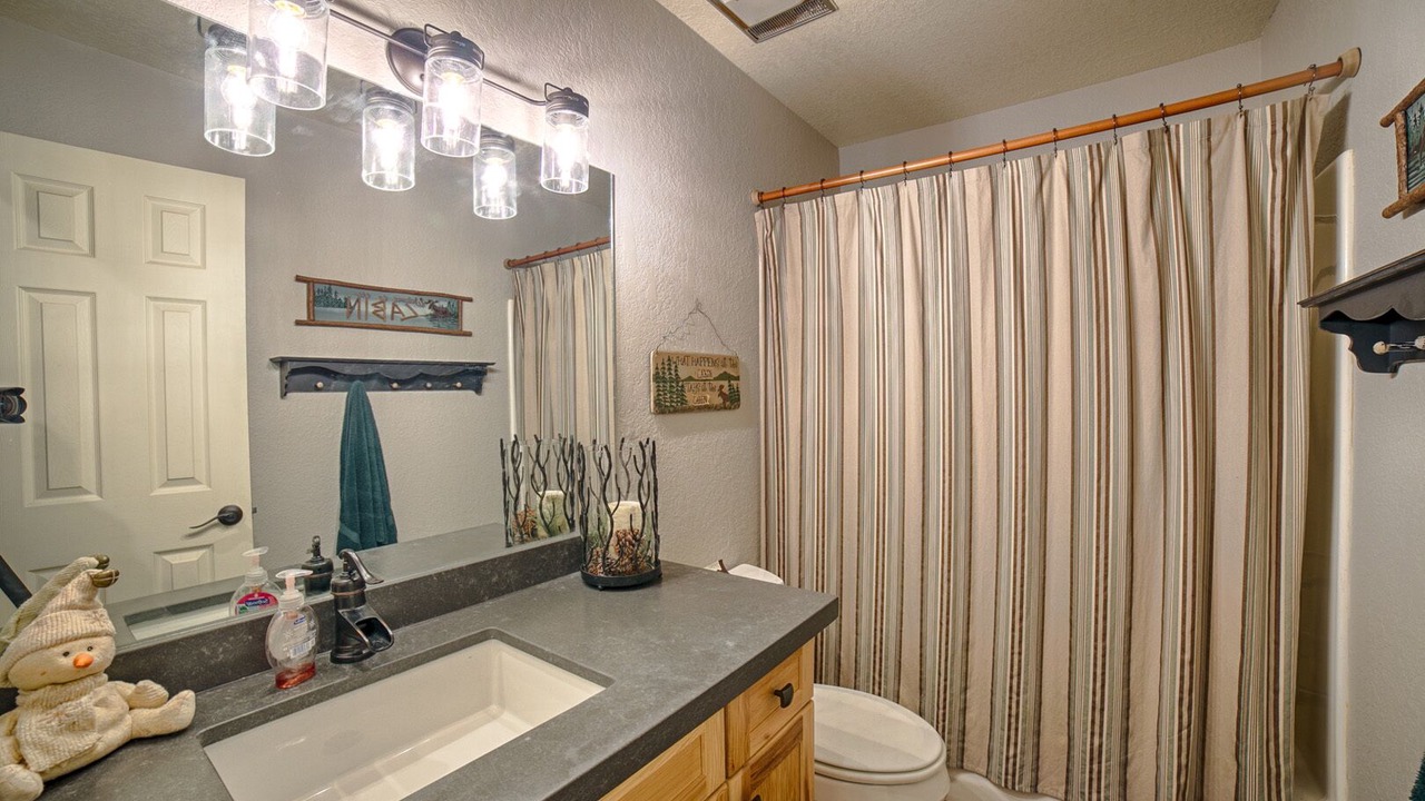 Photo of Bathroom in Pinetop