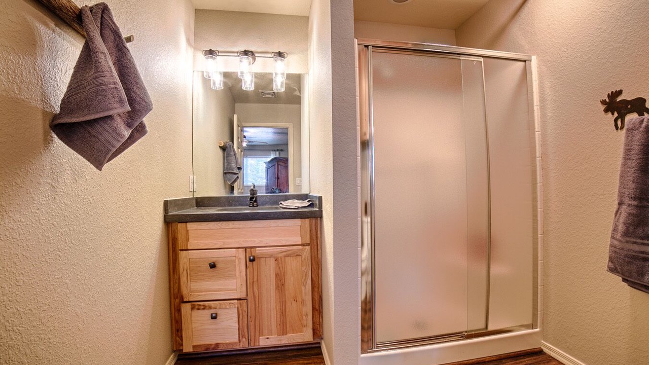 Photo of Bathroom in Pinetop