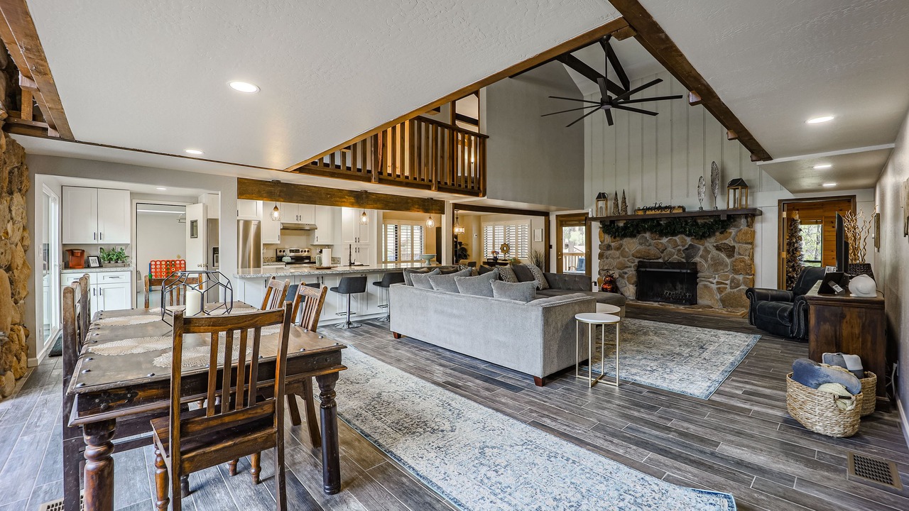Photo of Livingroom in Munds Park