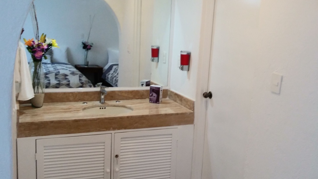 Photo of Bathroom in Zona Hotelera
