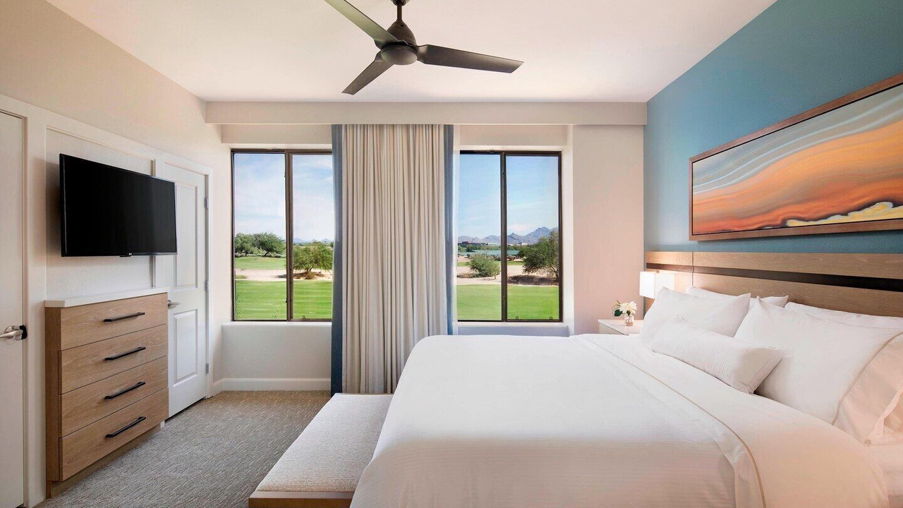 Photo of Bedroom in Paradise Valley Village