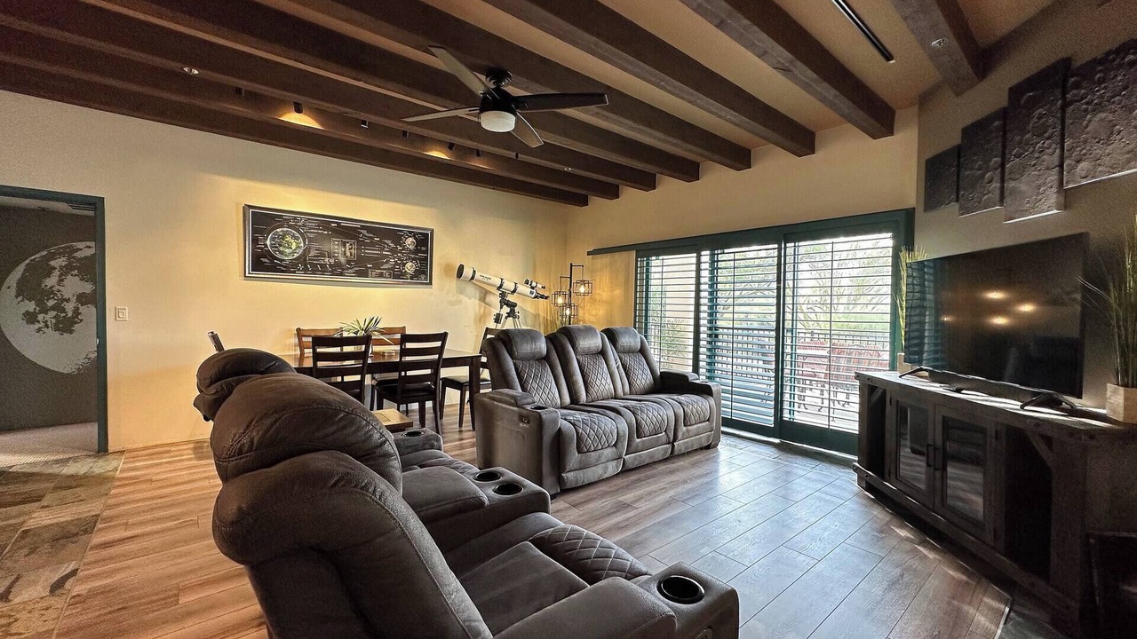 Photo of Livingroom in Starr Pass