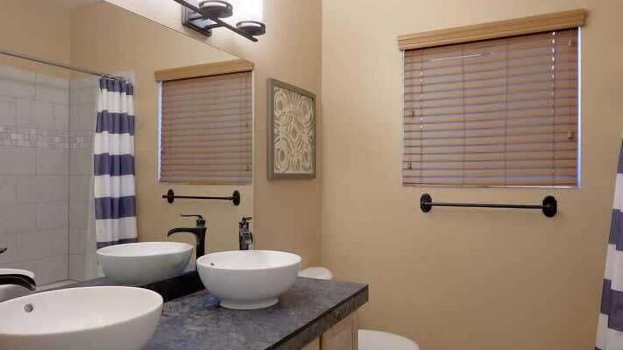 Photo of Bathroom in Paradise Park Vista