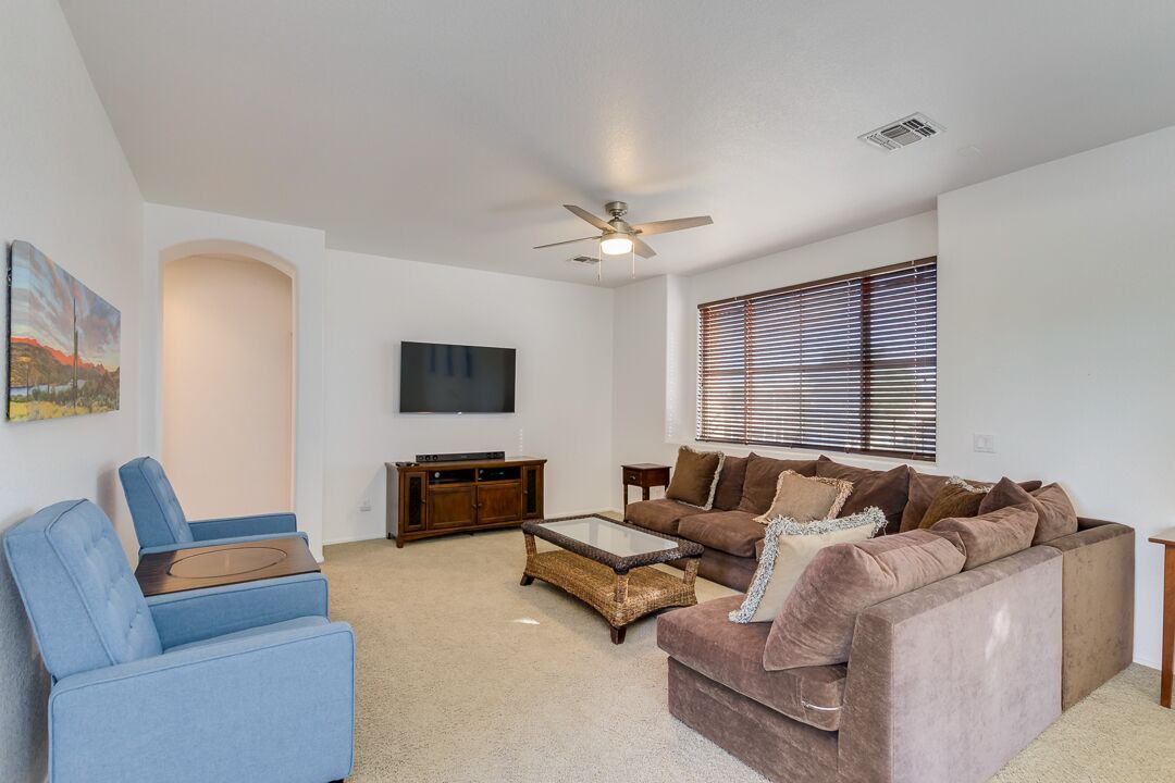 Photo of Livingroom in Rovey Farm Estates