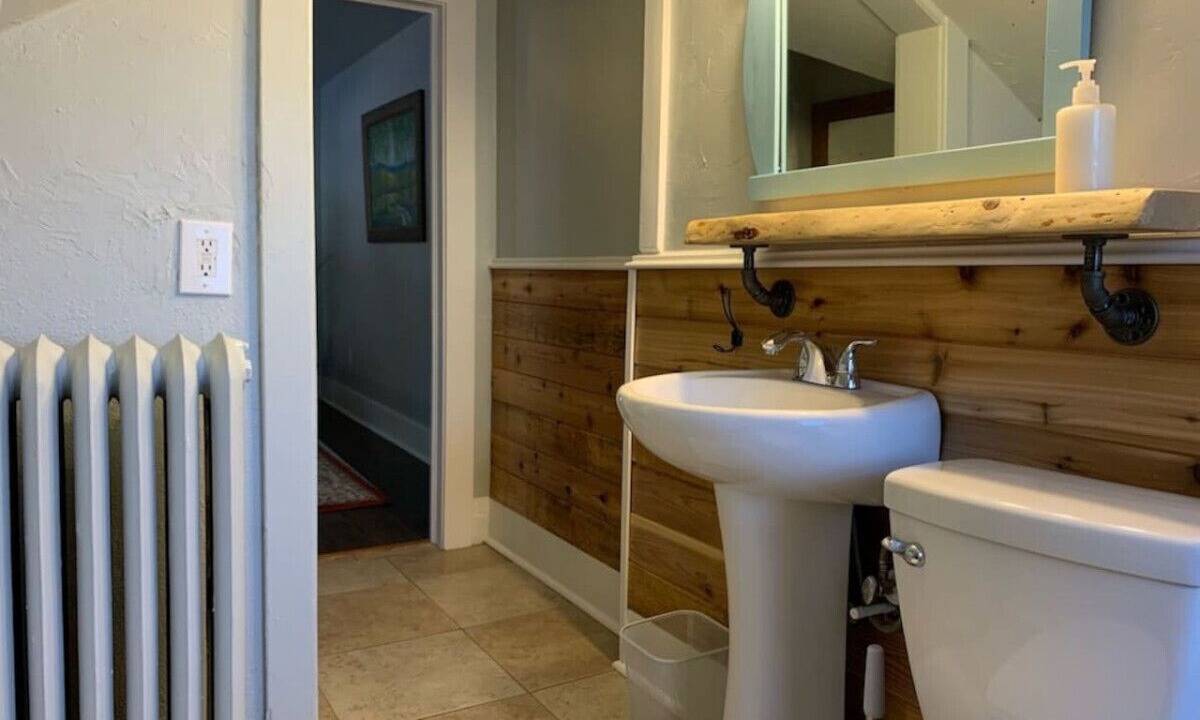 Photo of Bathroom in Flagstaff