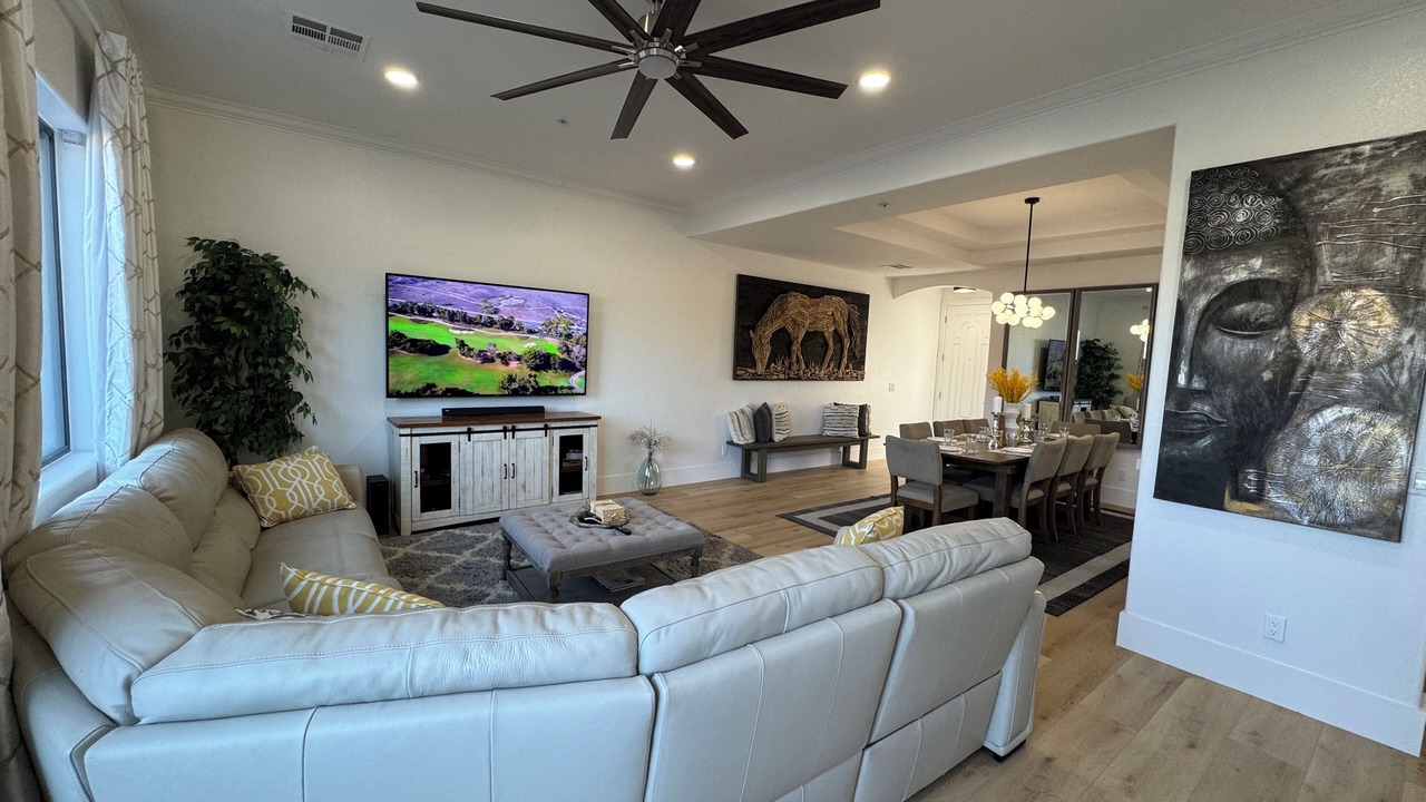 Photo of Livingroom in Phoenix