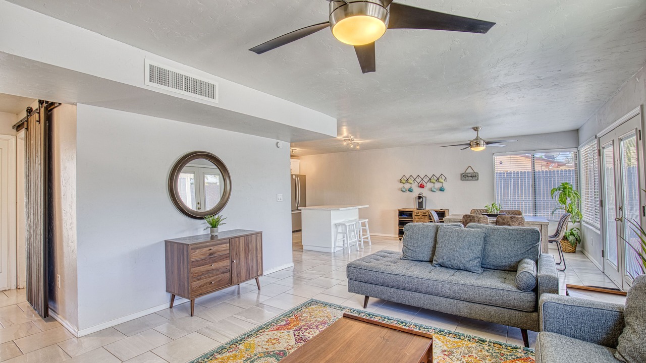 Photo of Livingroom in Tucson