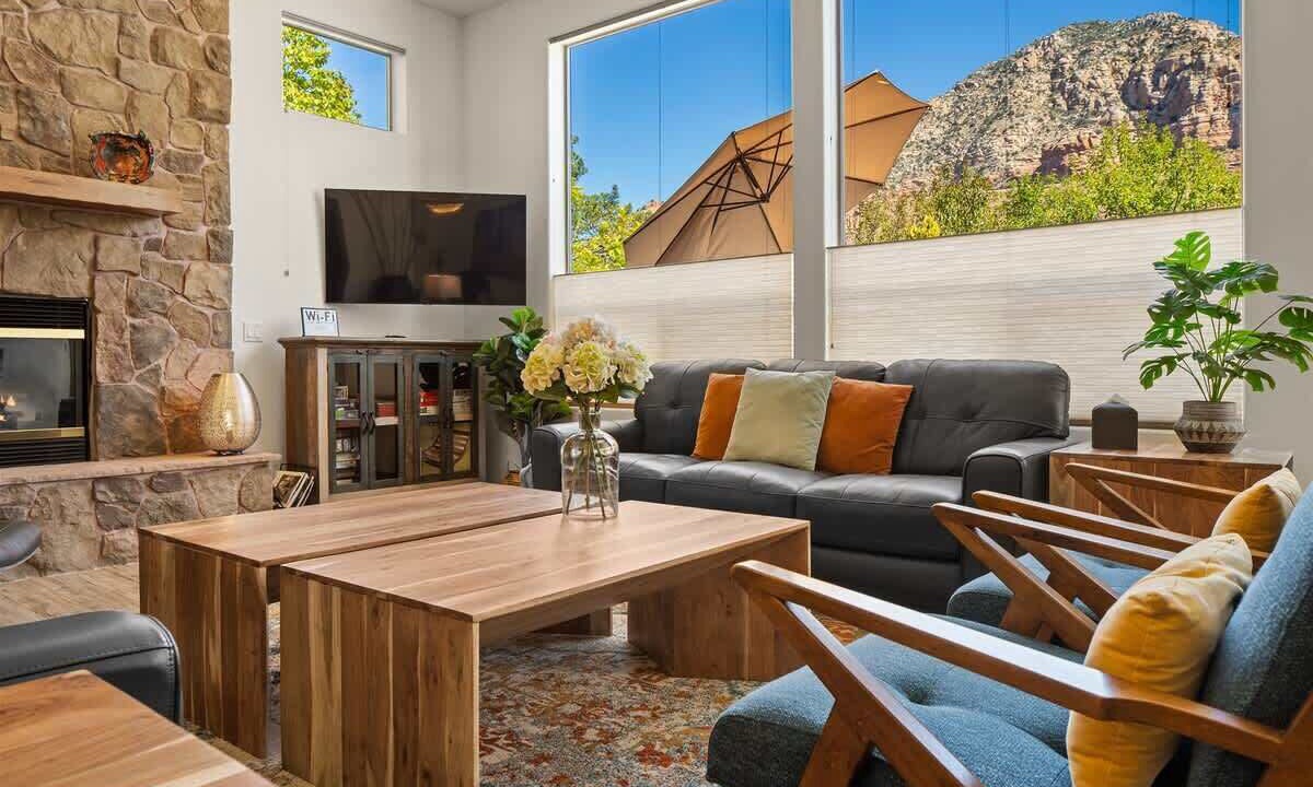 Photo of Livingroom in West Sedona