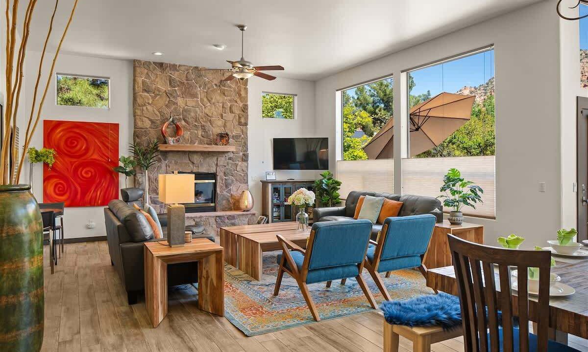 Photo of Livingroom in West Sedona