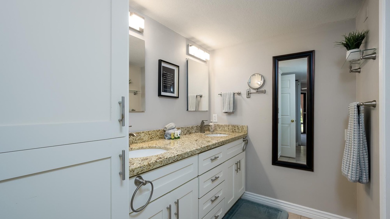 Photo of Bathroom in Paradise Valley Village