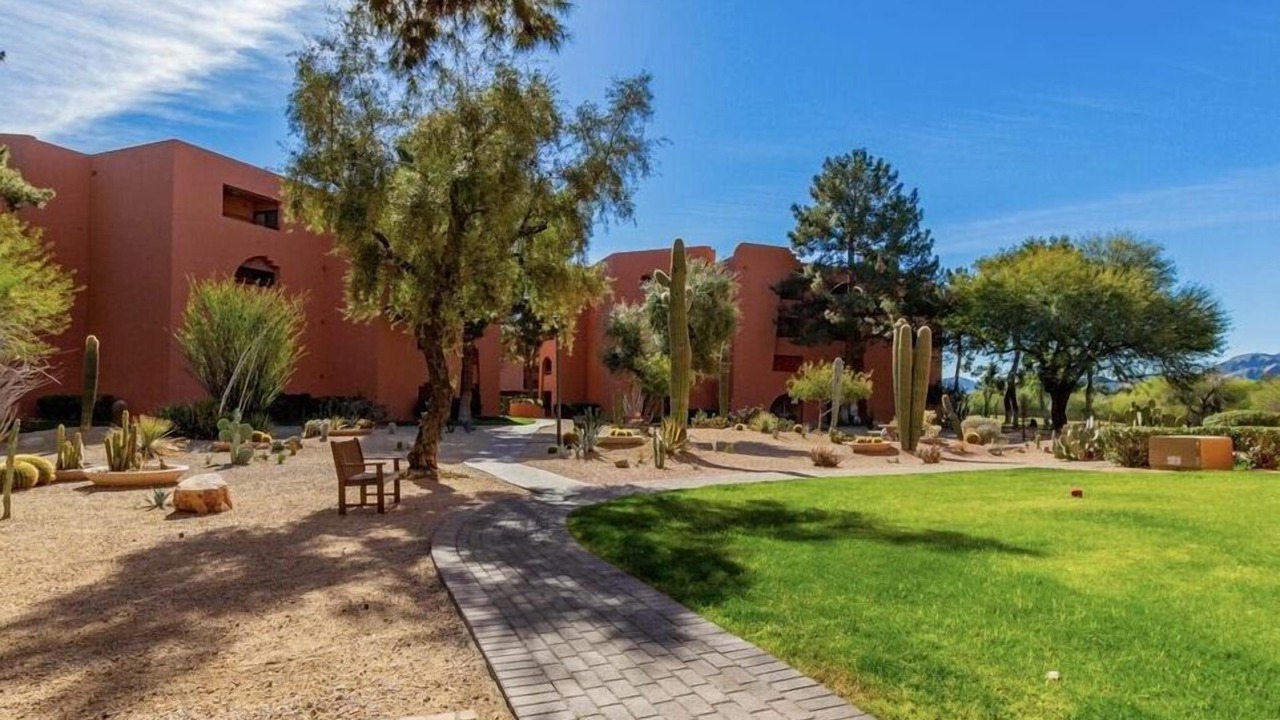 Photo of Others in Paradise Valley Village