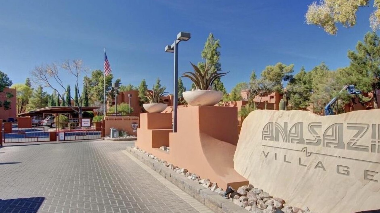 Photo of Others in Paradise Valley Village