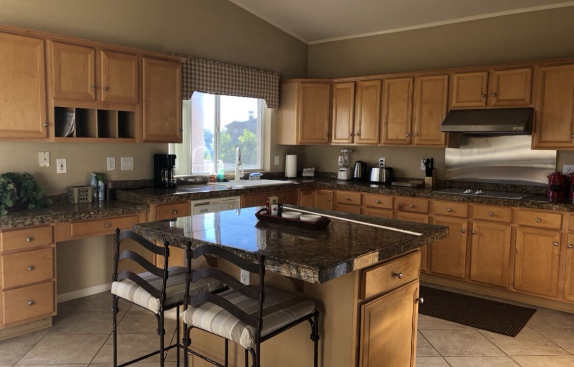 Photo of Kitchen in Arrowhead Lakes
