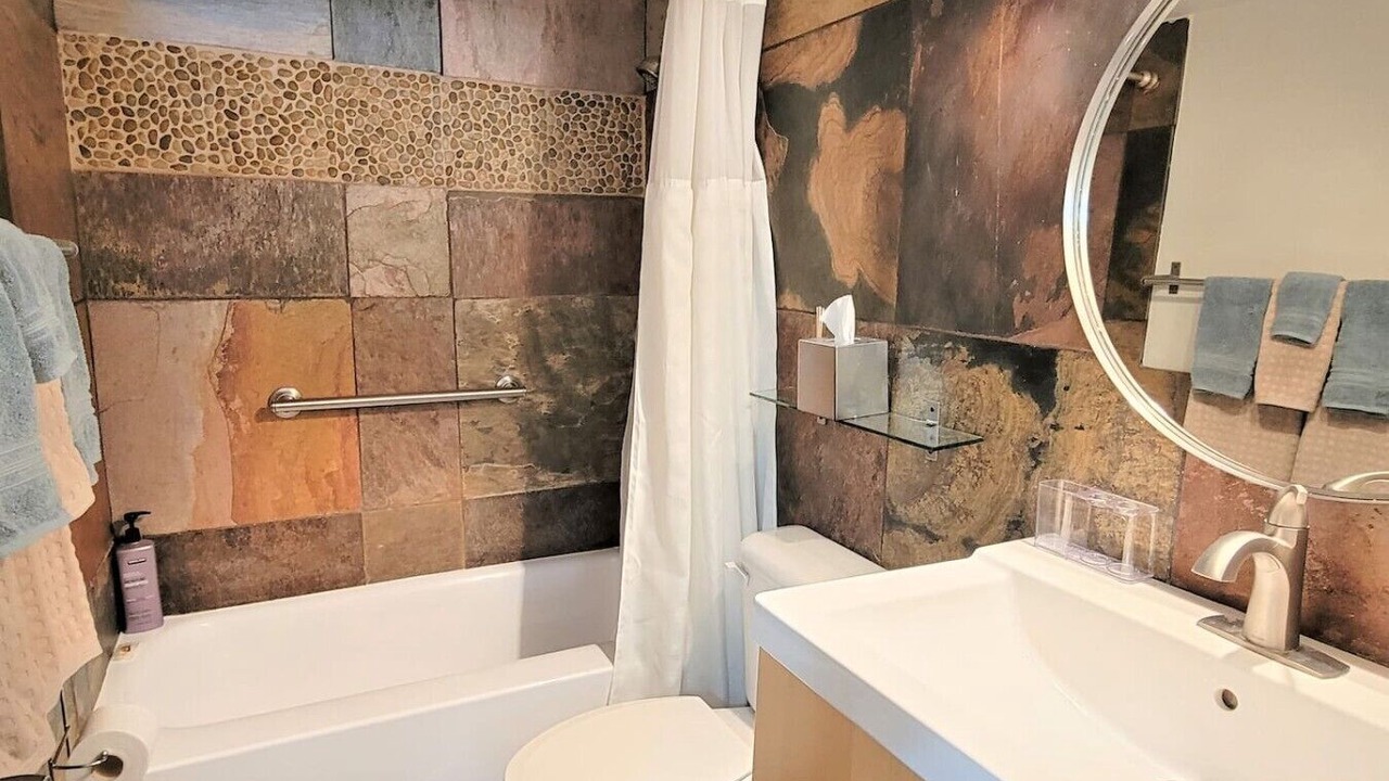 Photo of Bathroom in Encanto