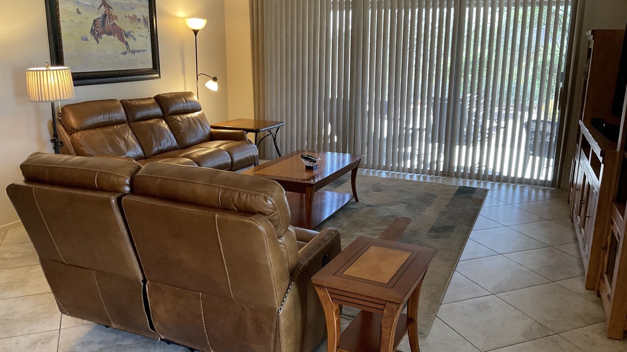 Photo of Livingroom in Gold Canyon