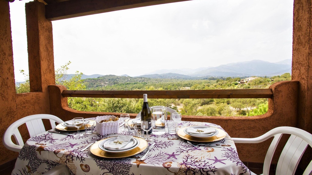 Photo of Patio Balcony in Pinarellu