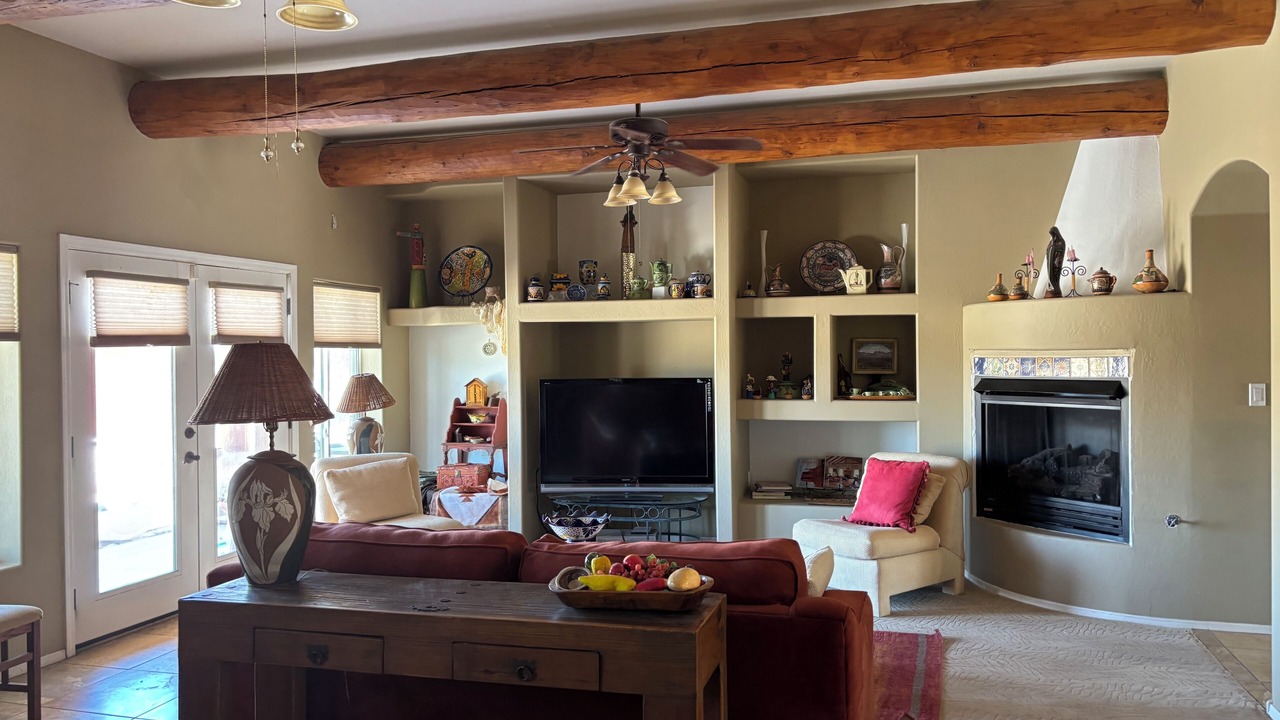 Photo of Livingroom in Maricopa