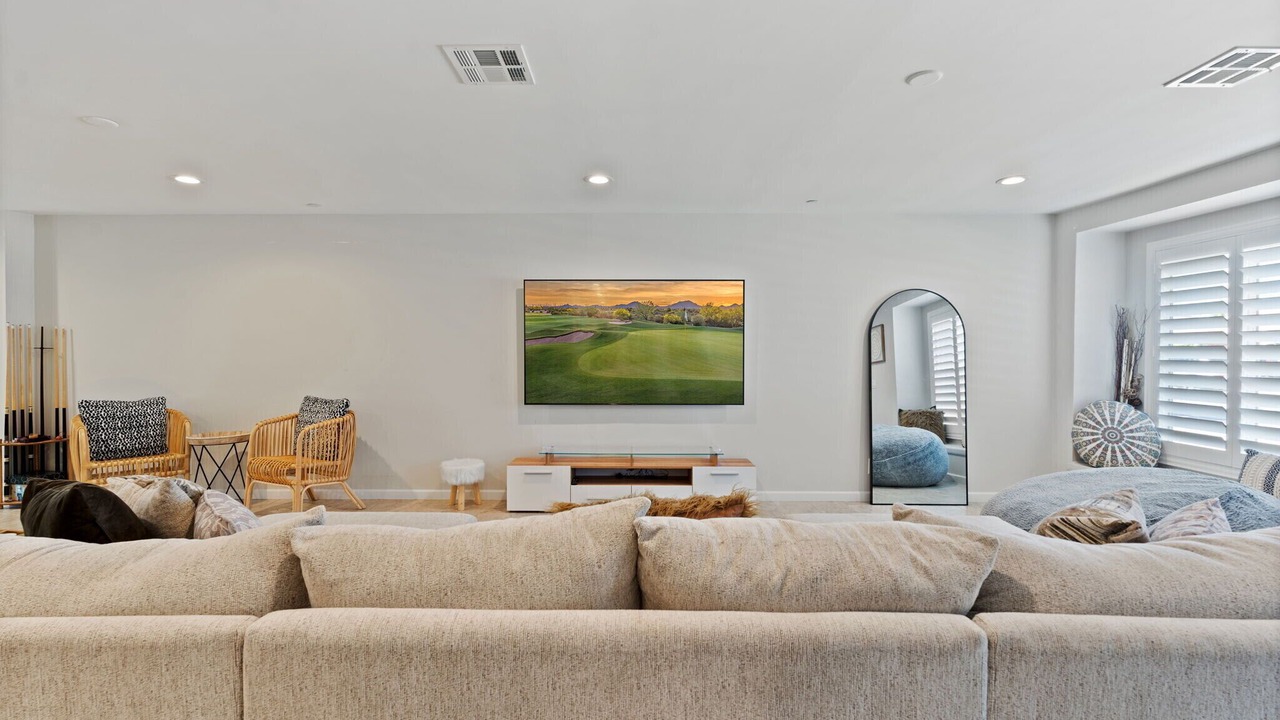 Photo of Livingroom in Scottsdale Estates Ten