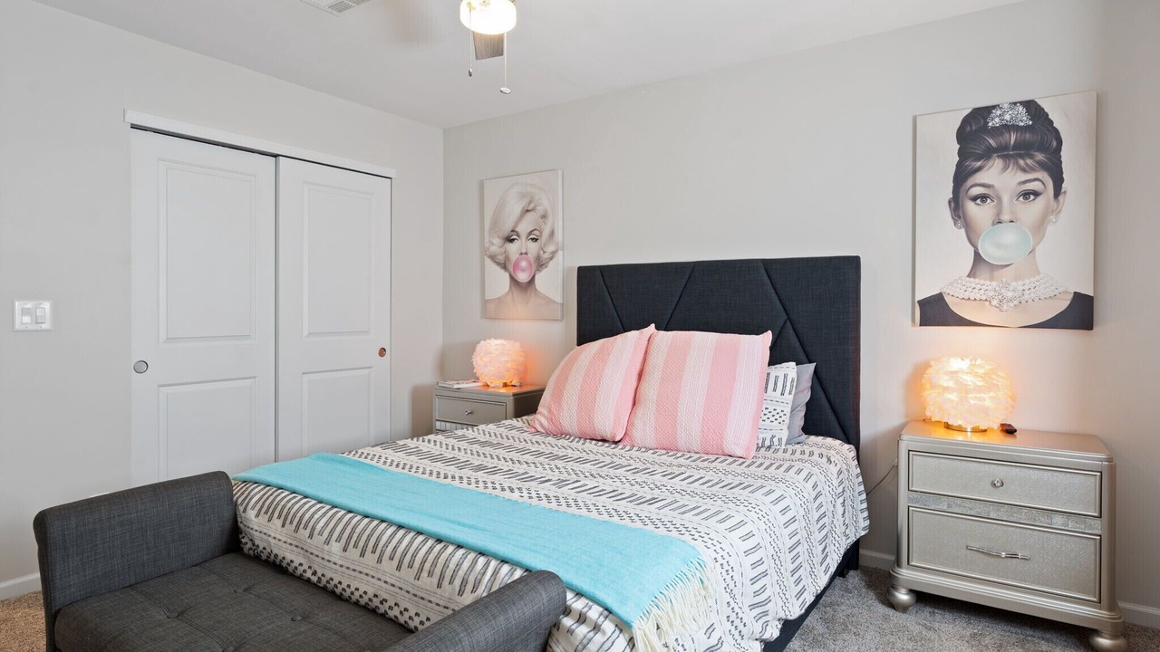 Photo of Bedroom in Scottsdale Estates Ten