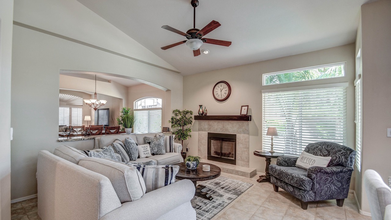 Photo of Livingroom in Foothills