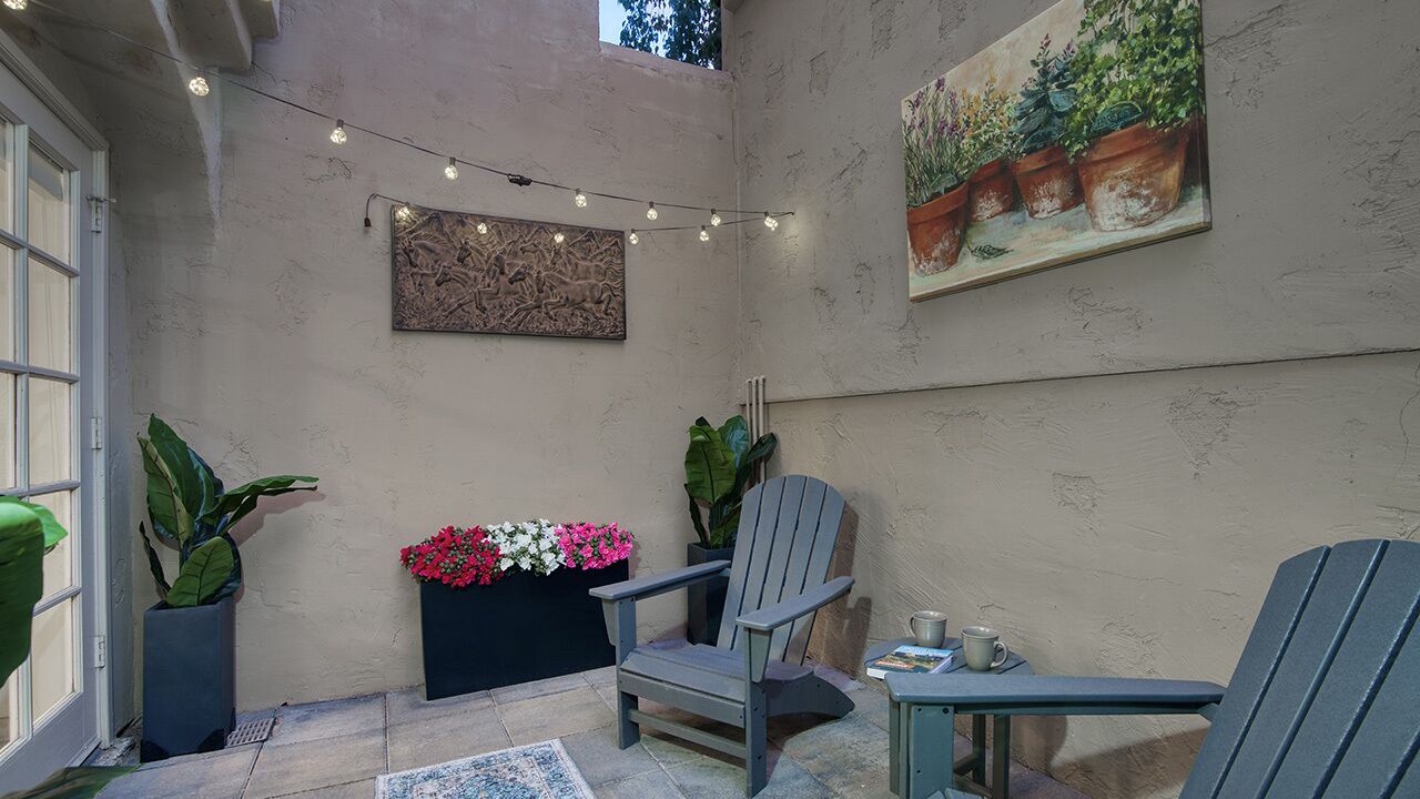 Photo of Patio Balcony in Biltmore Courts