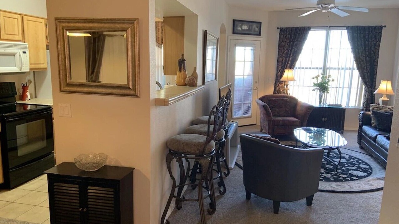 Photo of Livingroom in Surprise
