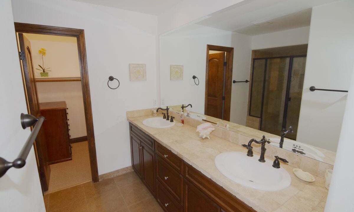 Photo of Bathroom in El Dorado Ranch