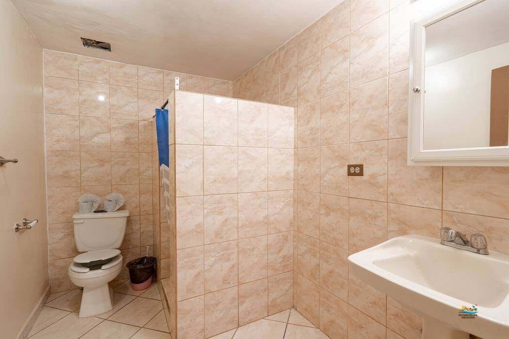 Photo of Bathroom in Verdugo