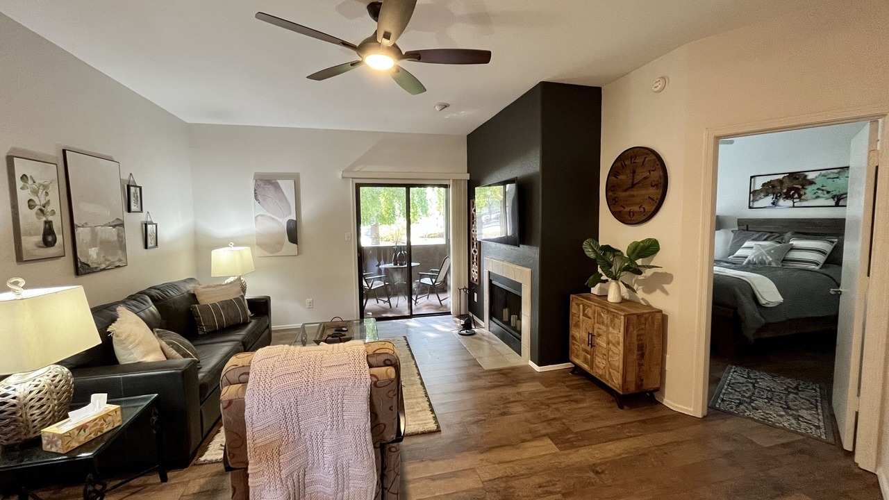 Photo of Livingroom in Presidio